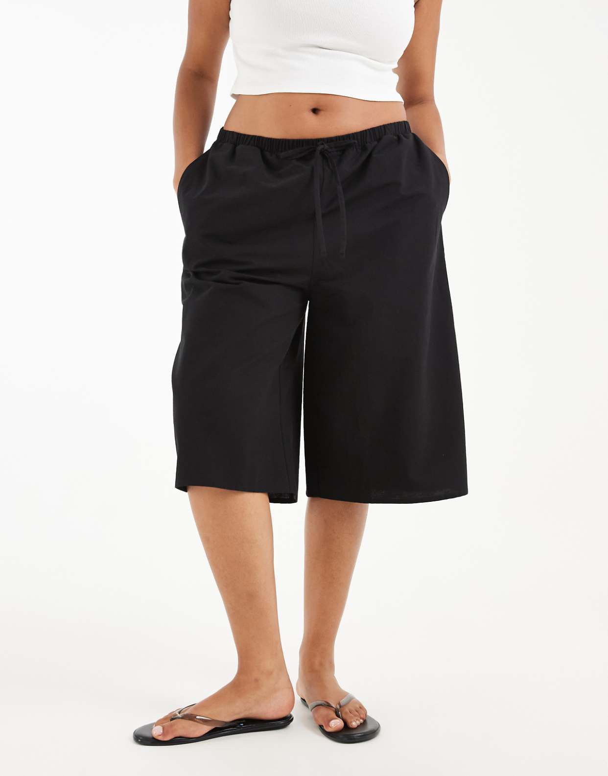 The Onyx Wide Leg Jorts.