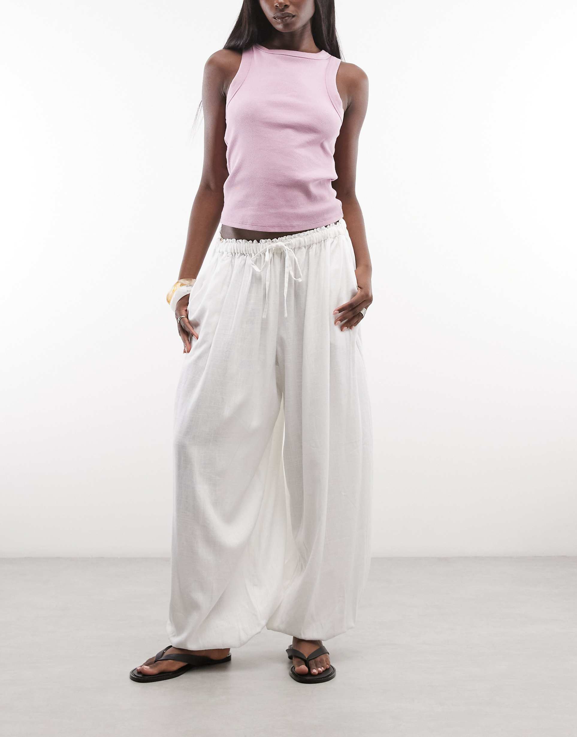 Jumbo Bubble Pants. (White)