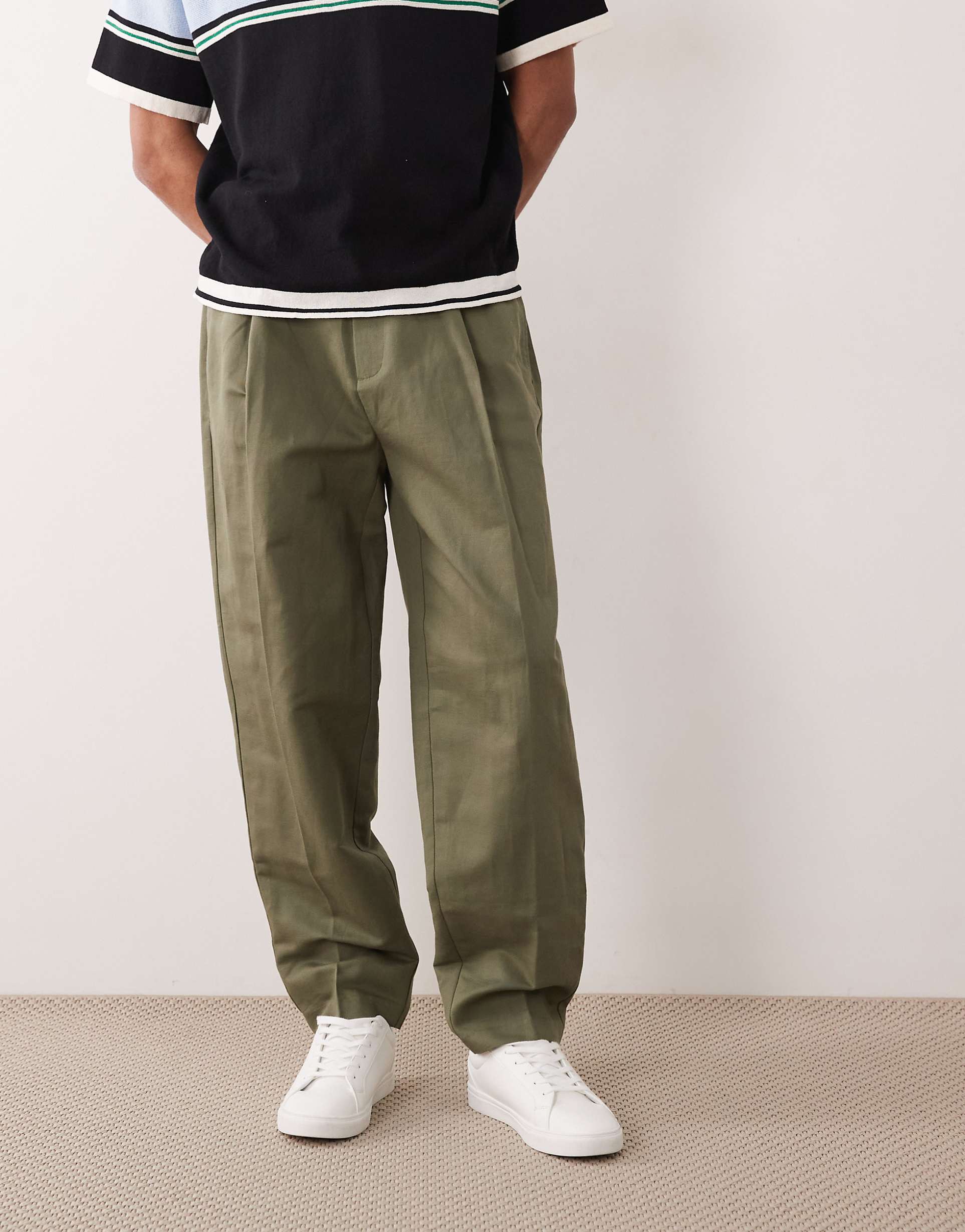 The Essential Linen Trousers.